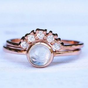 PURA VIDA size 5 Rose Gold with Moonstone Nesting Ring $25